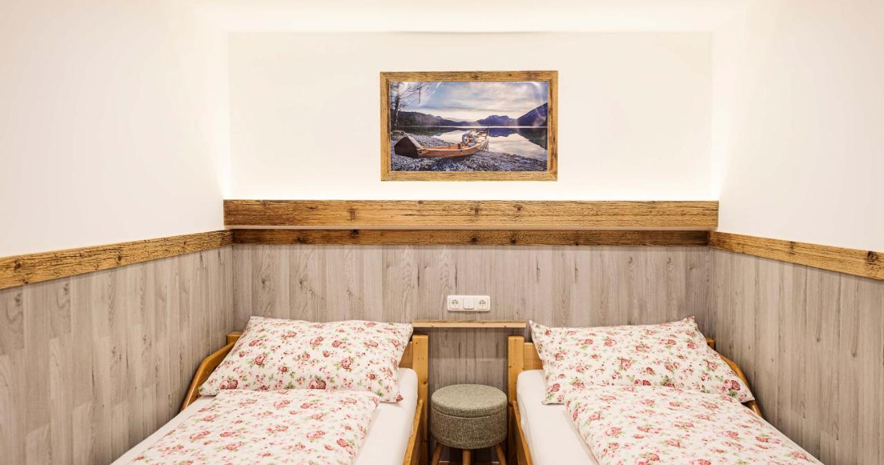 Ferienwohnung Grundlsee, Willkommen In Mami'S Ferienwohnung エクステリア 写真