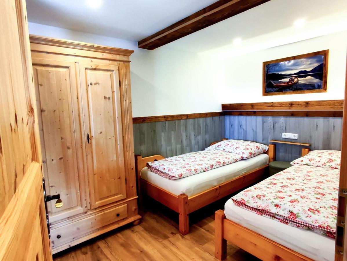Ferienwohnung Grundlsee, Willkommen In Mami'S Ferienwohnung エクステリア 写真