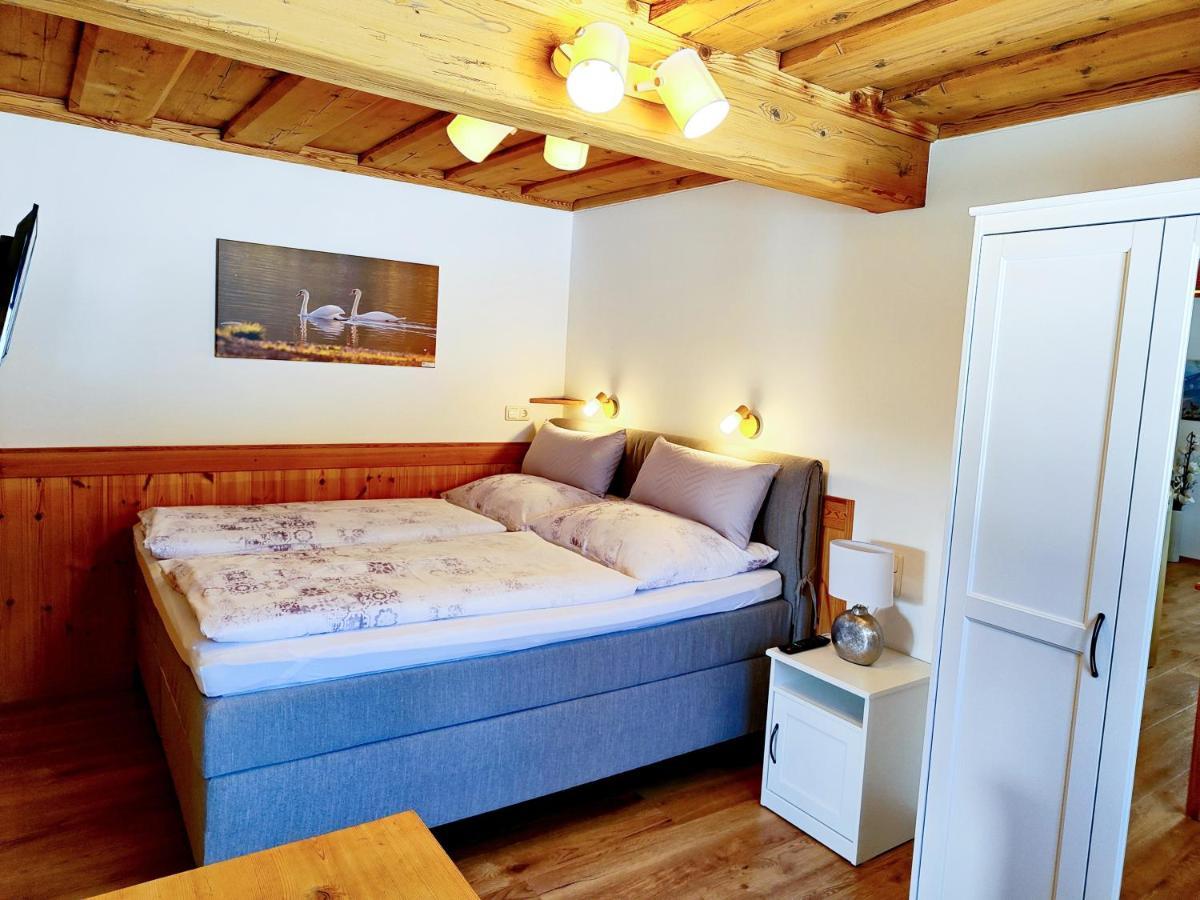 Ferienwohnung Grundlsee, Willkommen In Mami'S Ferienwohnung エクステリア 写真
