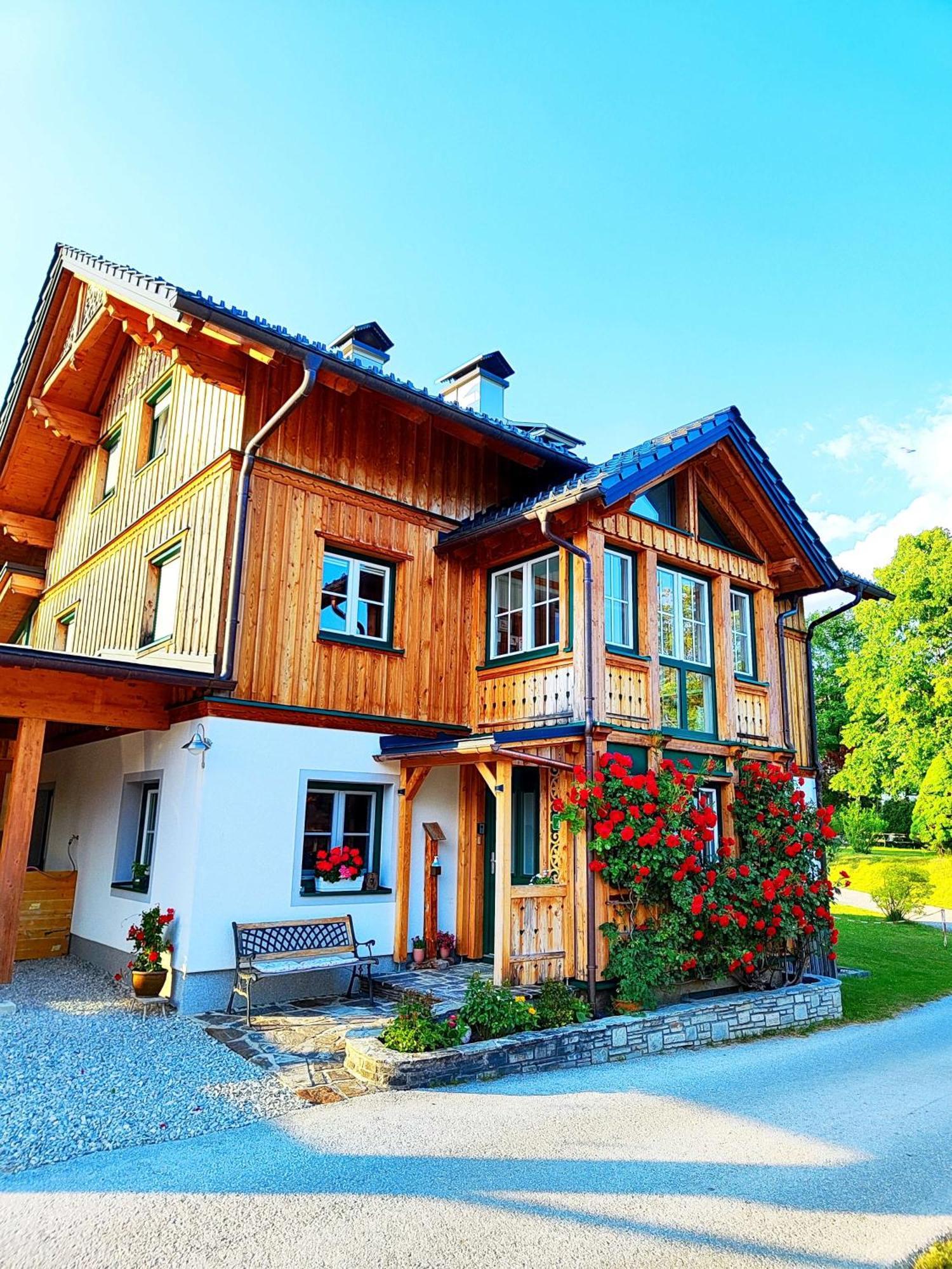 Ferienwohnung Grundlsee, Willkommen In Mami'S Ferienwohnung エクステリア 写真